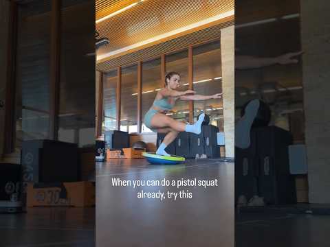 Your next pistol squat challenge :) #pistolsquat #pistolsquatchallenge #calisthenics #caligirls