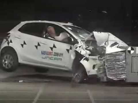 prueba de choque de vídeo Mazda Mazda 2 desde 2007
