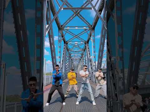 听风就是雨 谁来以身相许殺 #e3舞团 #抖音广场舞 #风来听风雨来听雨舞蹈挑战