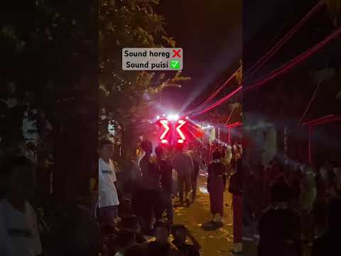 Sound horeg buat baca puisi #karnaval #soundjawatimur #soundsystem #brewogaudio #fyp