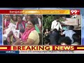 మరిది గెలుపు కోసం రంగంలోకి వదిన | Nagababu Wife Padmaja Election Campaign In Pitapuram  - 01:56 min - News - Video