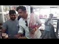 BJP MP Ravi Kishan: The New Chaiwala | Making Tea During Gorakhpur Campaign | News9  - 03:01 min - News - Video