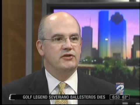 Dr. Lapuerta Cosmetic Surgeon in Houston discusses Mommy Makeover - YouTube
