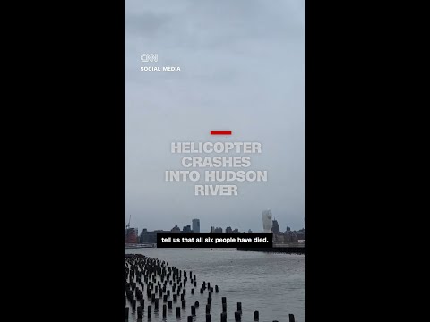 Helicopter crashes into Hudson River