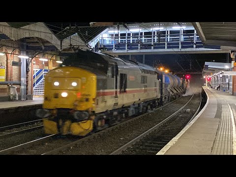 DRS 37419 and 37423 power up through Ipswich working 3S10 1/11/21