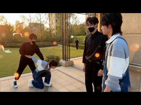 据说吵架的时候壁咚一下就能和好？枫哥第一次壁咚没经验，好像有点用力过猛【一航】