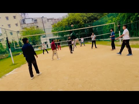 "Aaj College Mein Volleyball Ka Dhamaka! 😍 | Shyam Lal College Vlog" 