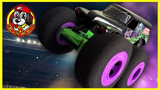Monster Jam RC Trucks COMPILATION - BIGGEST INDOOR FREESTYLE ARENA (Ramp Champ RC Grave Digger)