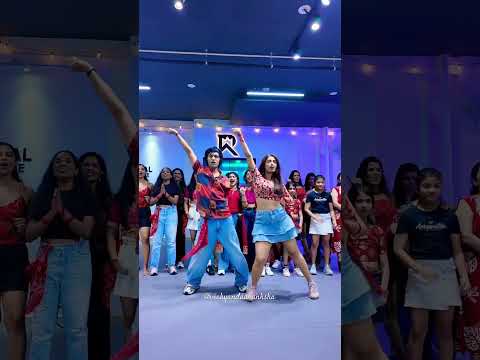 Bangles dance workshop | Vicky Akku #vickyandaakanksha #bangles