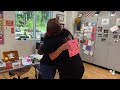 Theater teacher donates kidney to assistant principal