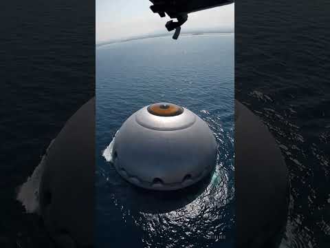 Encontraron esta figura en forma de ojo en el mar, ¿un experimento, nave o una obra de arte   They f