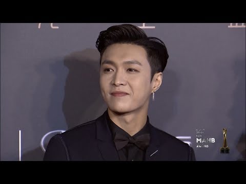 171122 Esquire Man at His Best (MAHB) Awards LAY Zhang Yixing 张艺兴 Cut