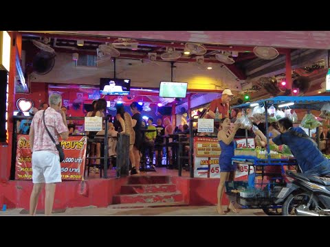 Grandpas love Pattaya's bar life. Soi Buakhao, Tree Town,Soi Chaiyapoon , Soi lengkee. Thailand 2025