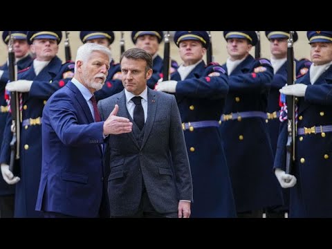 «Παραμένουμε στο πλευρό της Ουκρανίας» δήλωσαν οι πρόεδροι Γαλλίας και Τσεχίας