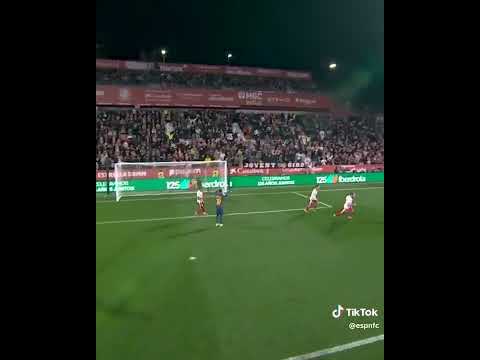 A Lamine Yamal miss 😳