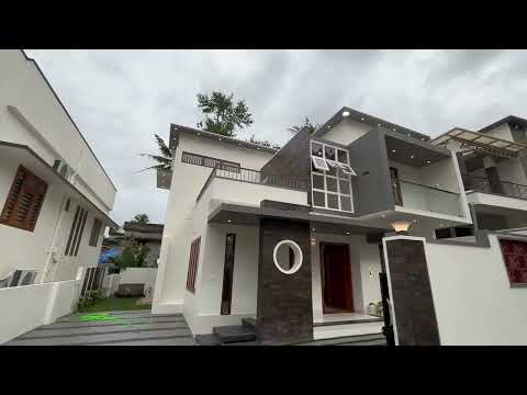 New house forsale Pothencode250MTRmain roadredbrick constructionSqft 940cent 5.400.contact8075310397