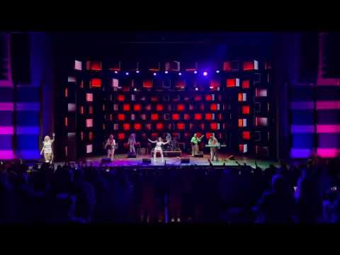 ABBAMANIA CANADA - Dancing Queen (Live Vista California)