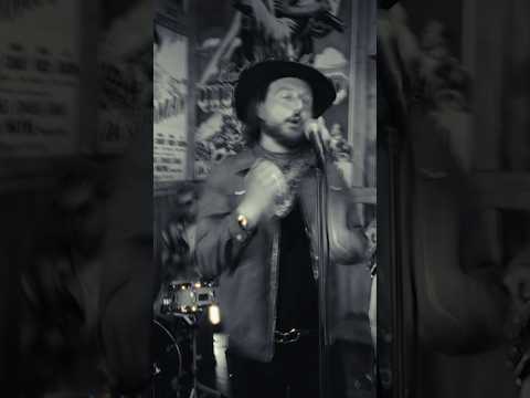 Kva pa ta stil? Samuraj 🥷 še malo..