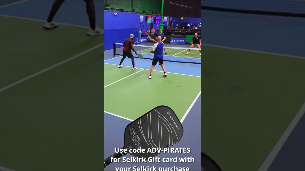 🤪When Your Mess-Up Helps #pickleballhighlights #pickleball #sports #shorts