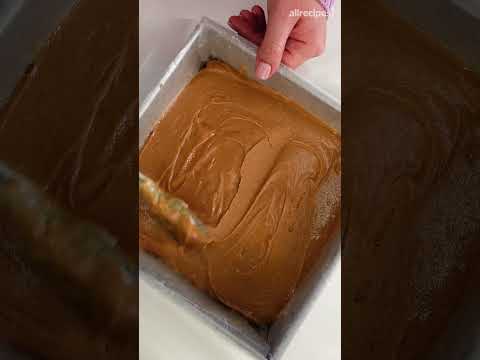 Easy Peanut Butter Fudge (2-Ingredients)