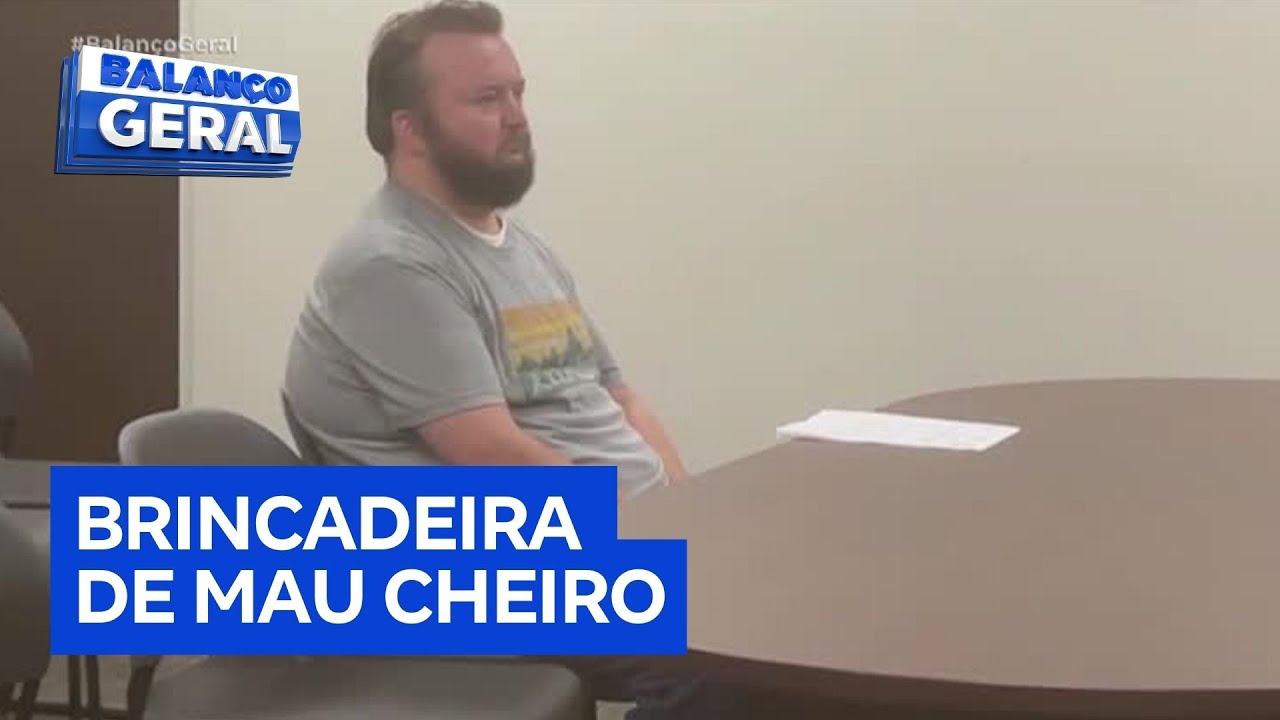 Assistente de ensino é preso por usar spray com mau cheiro em escola nos EUA