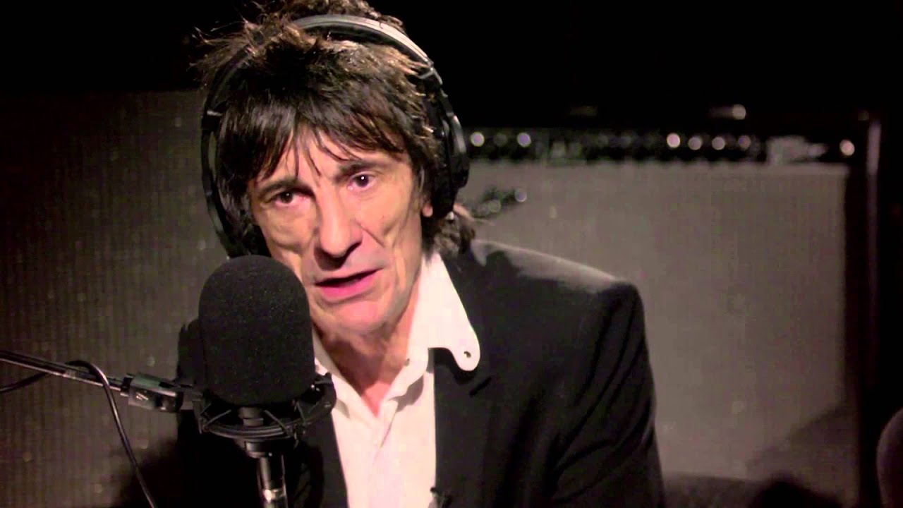 Paul McCartney and Ronnie Wood on 'Get Back' - YouTube