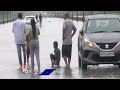Delhi Rains: Public Enjoying In Rain After Their Car Stuck | V6 News  - 03:05 min - News - Video