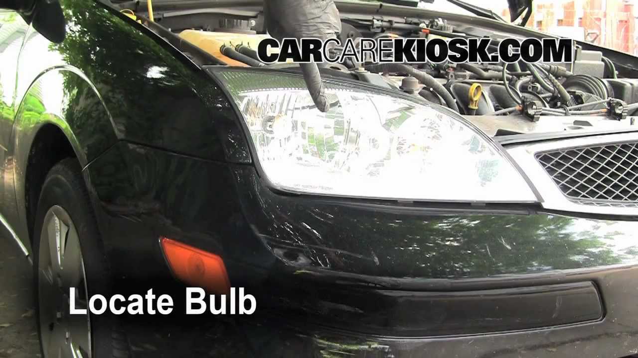 How to replace headlight bulb ford focus 2006 #3