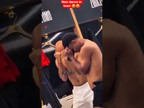 Mbeumo ft Amad celebration dance;in the dressing room #mbeumo #Amad #laugh #manchesterunited #africa