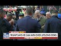 Trump met with cheers from hundreds of NYC construction workers  - 08:31 min - News - Video