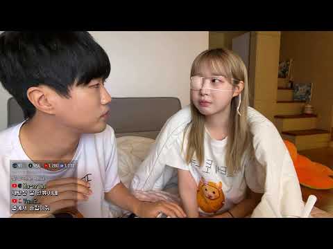 혜찌집에 <strong>컴퓨터</strong> 포맷해주러 왔어요