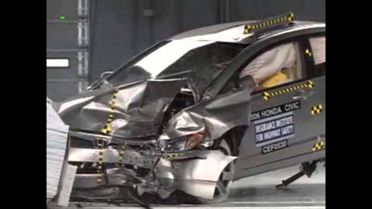 2008 Honda civic crash test video #2