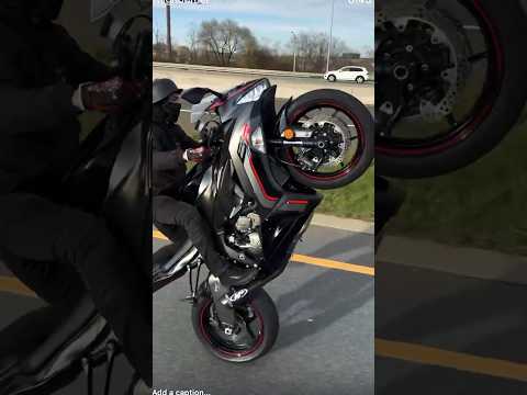 ZX6R Revving Wheelie on the Highway! #ride
