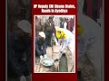UP Deputy Chief Minister Cleans Drains, Roads Ahead Of Ayodhya Temple Event  - 00:52 min - News - Video