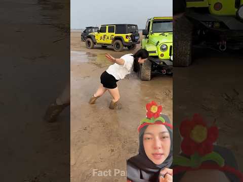 Mama terjebak lumpur‼️#trending #trendingshorts