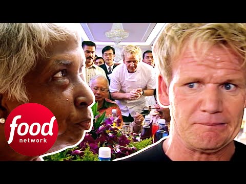 Gordon Ramsay Is Bossed Around By "Auntie" While Cooking For Malaysian PM | Gordon's Great Escape