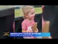 Giraffe lifts toddler out of truck - 01:26 min - News - Video
