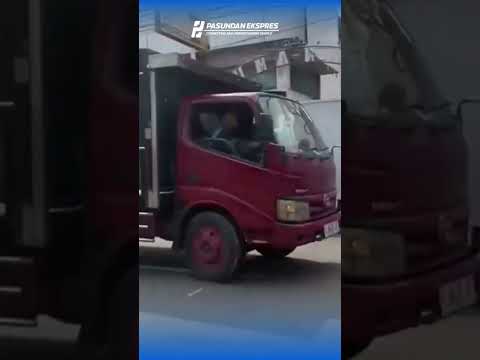 Truk Tangki Minyak Terguling #shortvideo #viral #beritaterkini