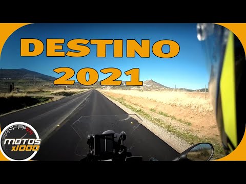 ¡Todo el equipo de Motosx1000 os desea un muy feliz 2021!