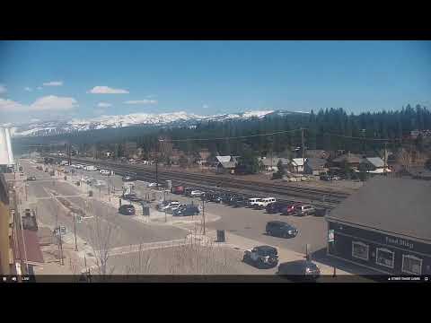 Waiting on Amtrak 164 in Truckee, CA