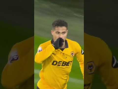 ¡DIBU NO PUDO EVITAR EL GOLAZO DE WOLVES! #Shorts