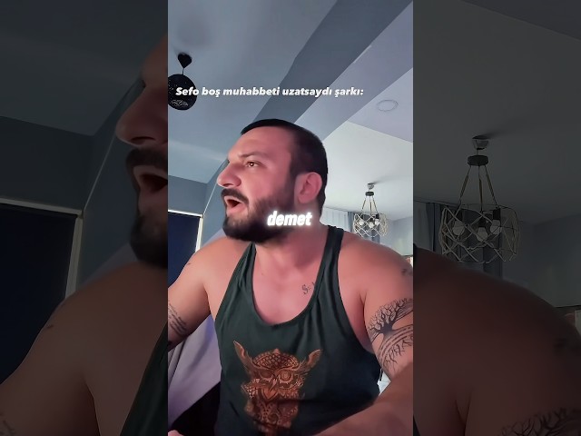 Aykut elmas sefonun son şarkısına böyle bir video çekti; sefo boşmuhabbeti birazdaha uzatsaydı.#edit