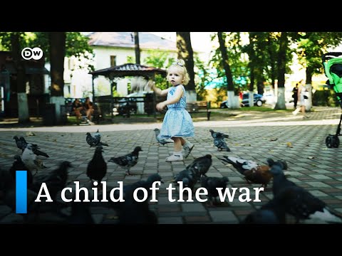 Growing up in Ukraine today: A lifetime spent in a war | DW News