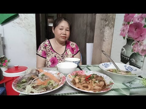 cá kho măng ăn kèm với rau sống, canh bầu nấu với tôm, bữa cơm đon giản mà ngon#loanvlop8386