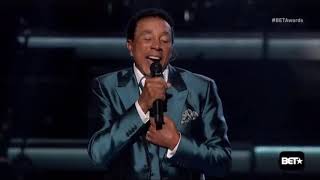 Smokey Robinson - The Tracks Of My Tears (Live)