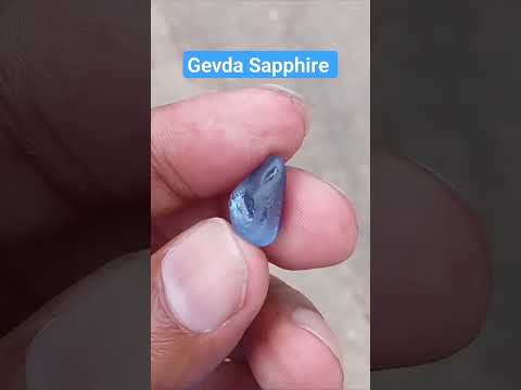 Gevda Sapphire #srilankangemstones #sapphire #bluesapphire #gem