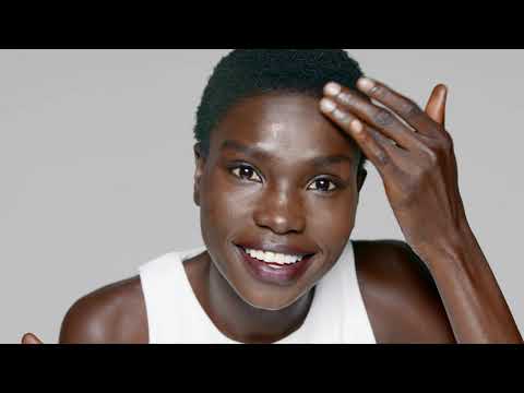 video NARS Light Reflecting Advanced Skincare Foundation