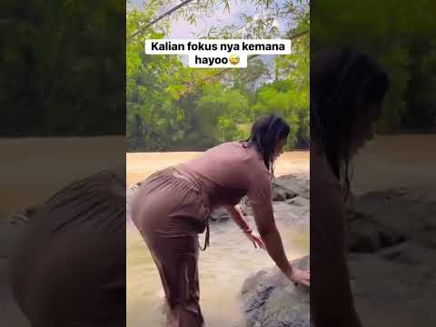 #mandisungai #shortsfeed #shorts #viral #cute #waterfall #humor #outfit #funny #comedy #vlog