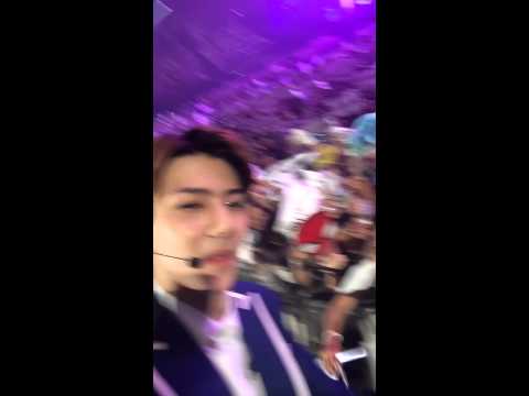 140914 Sehun selfie with Chanyeol and fanboy EXO-L Thai
