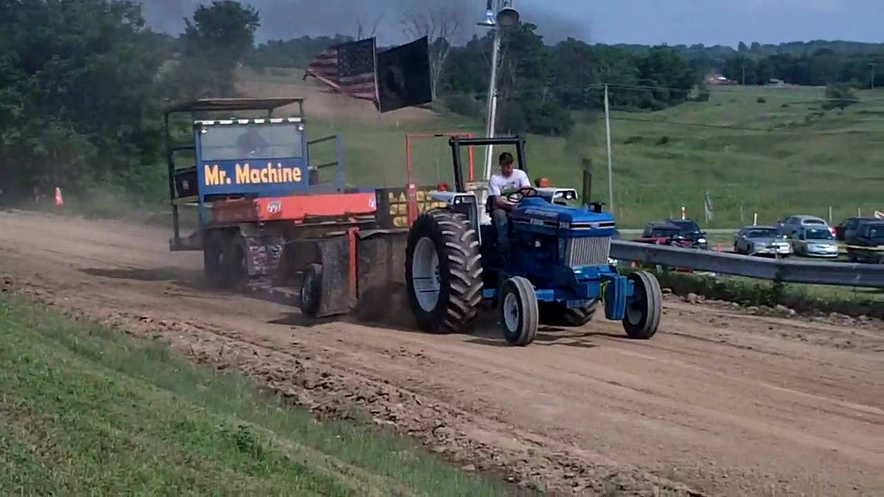 Ford tractor pulling team